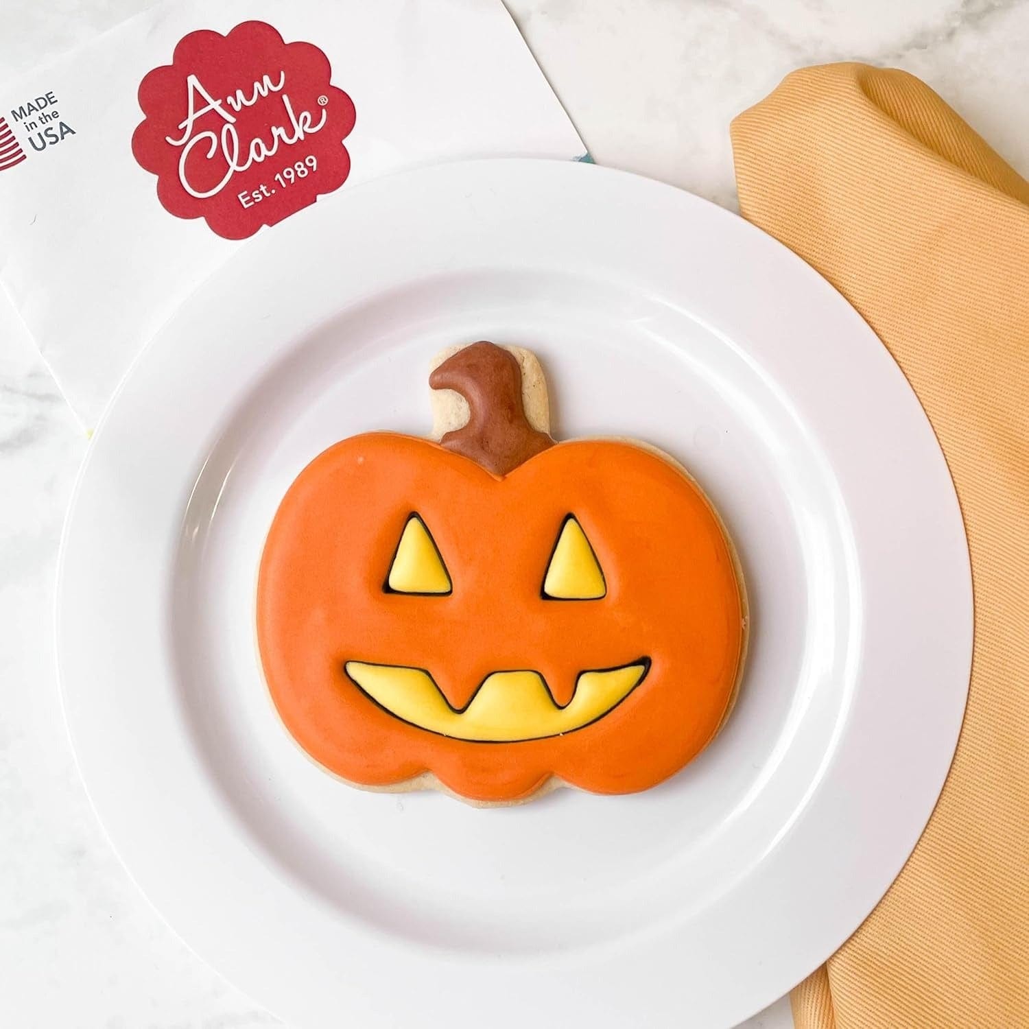 Bakeware Ann Clark 4" Pumpkin Cookie Cutter