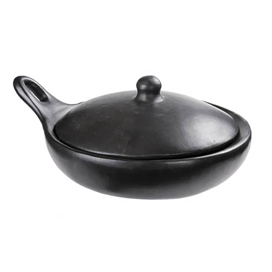 Chamba Cookware Authentic Chamba Saute Pan - Elegant, All-Natural Black Clay Frying Pan with Handle and Cover - Stovetop & Oven Safe – Handmade in Colombia