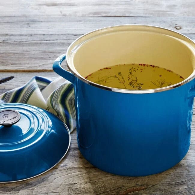 Cookware Le Creuset Stock Pot with Stainless Steel Knob - 10 Quart - Multiple Colors