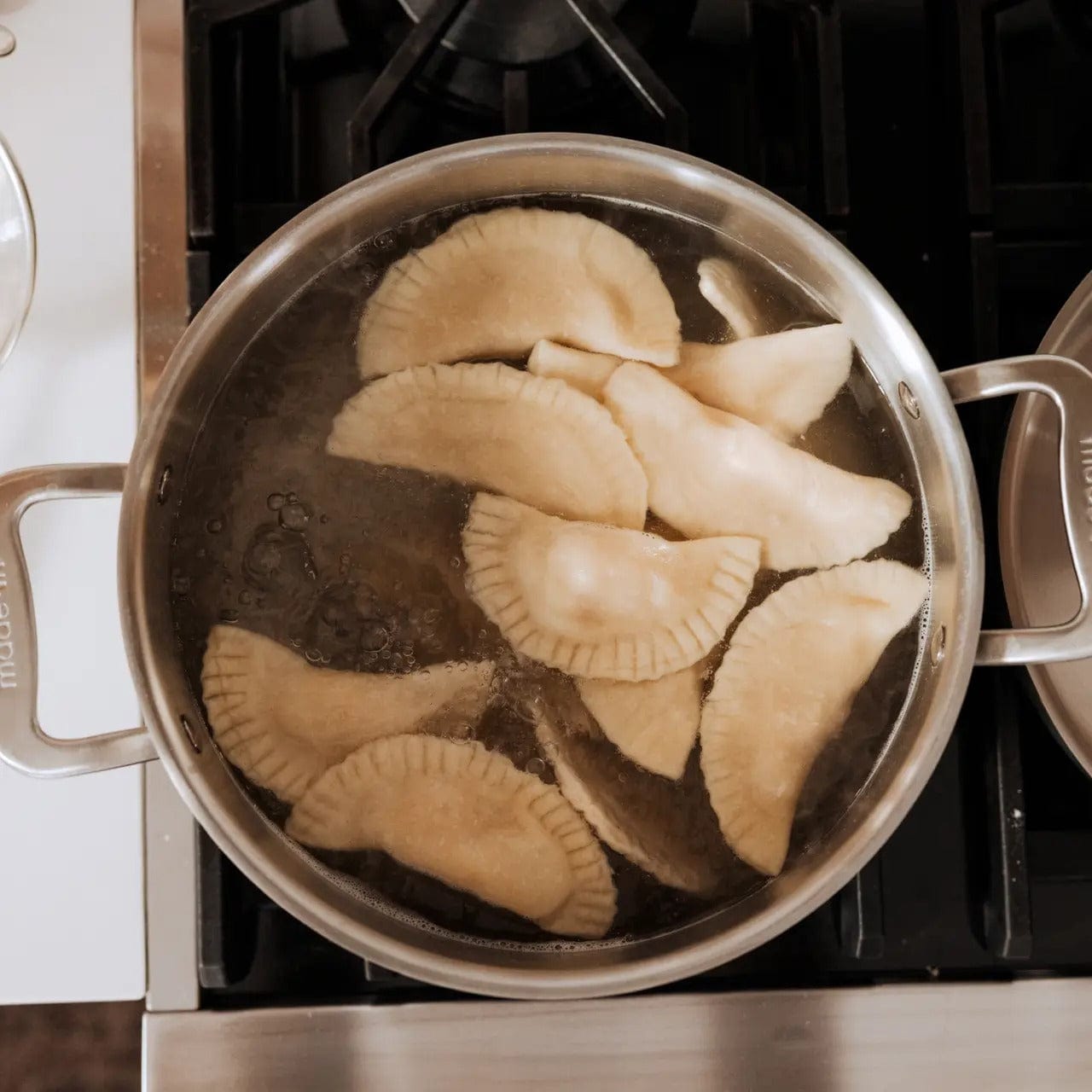 Cookware MADE IN 5-Ply Stainless Steel Stock Pot with Lid, 8 Quart