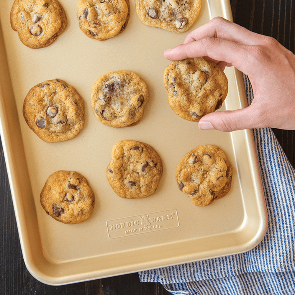 Bakeware Nordic Ware Naturals Nonstick Baker's Quarter Sheet Pan