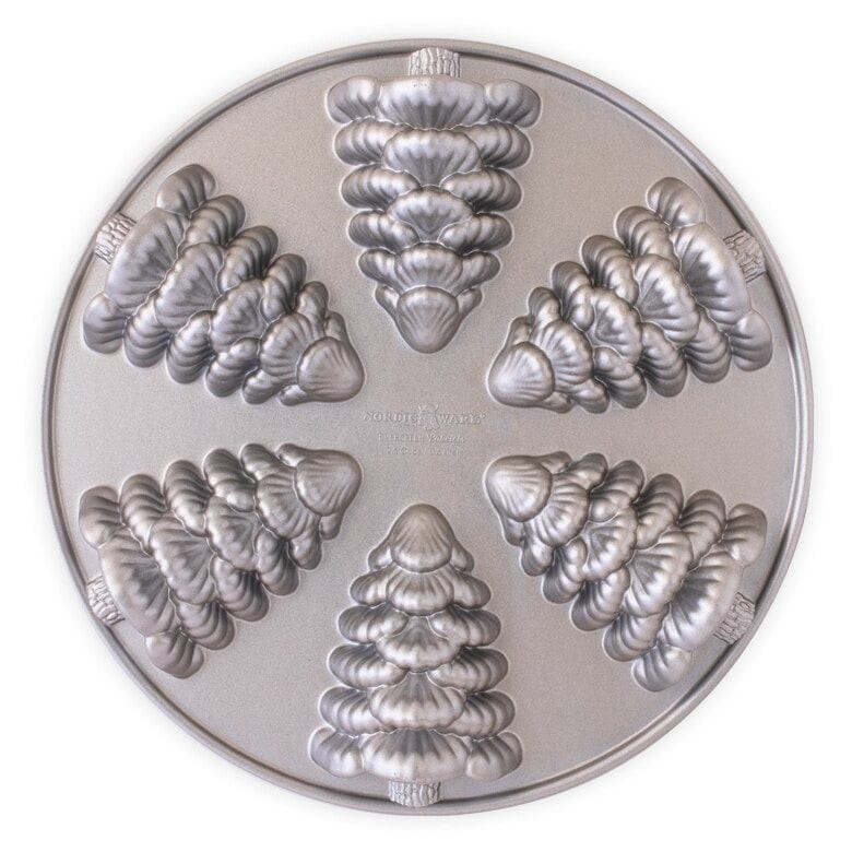 Bakeware Nordic Ware Evergreen Cakelet Pan