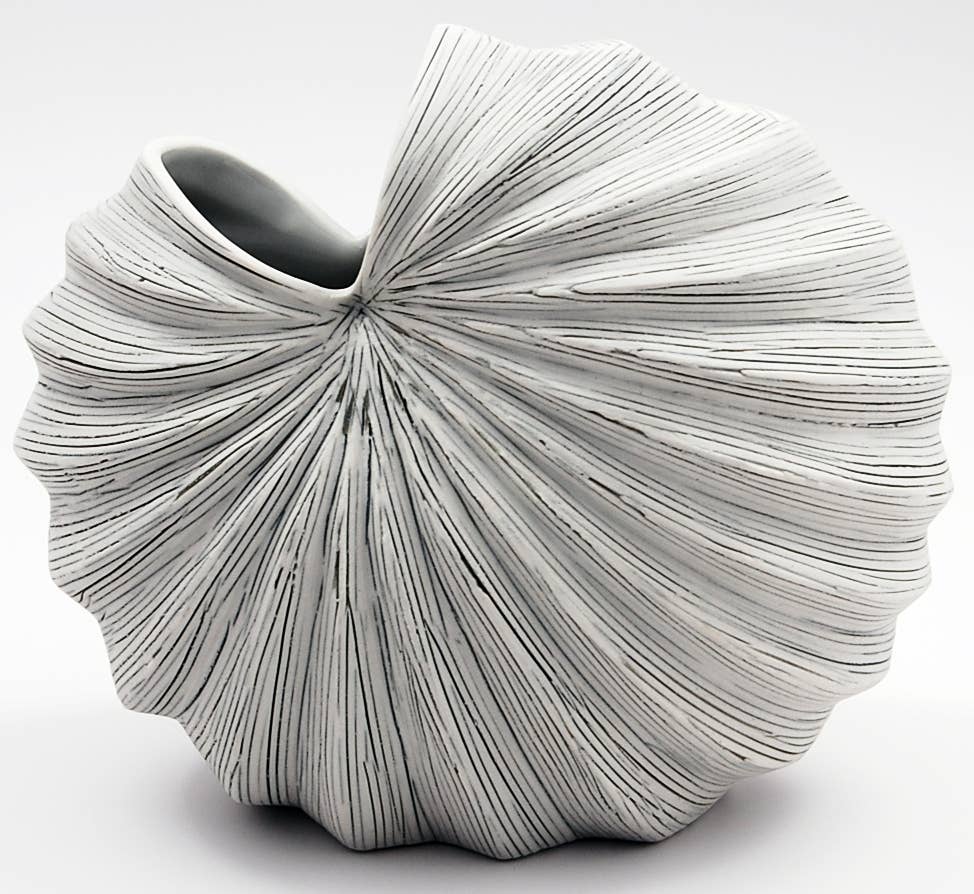 Tabletop Art Floral Palm Vase