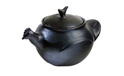 Authentic Chamba Hen Pot - Unique, All-Natural Black Clay Casserole for Slow, Even Cooking Chicken Soups,  Stews, Stocks and More - Stovetop & Oven Safe - Handmade in Colombia
