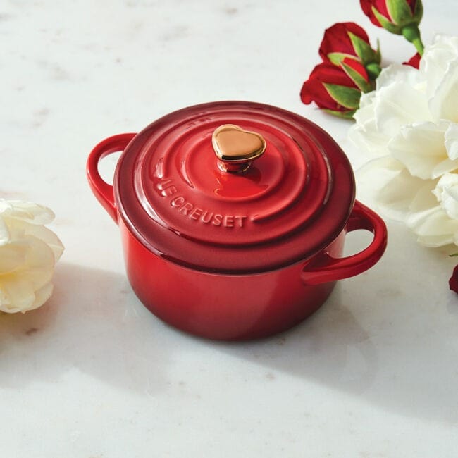 Bakeware Le Creuset Mini Cocotte, Cerise with Rose Gold Heart Knob