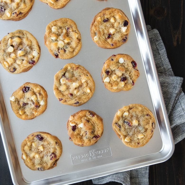 Bakeware Nordic Ware Baker’s Half Sheet