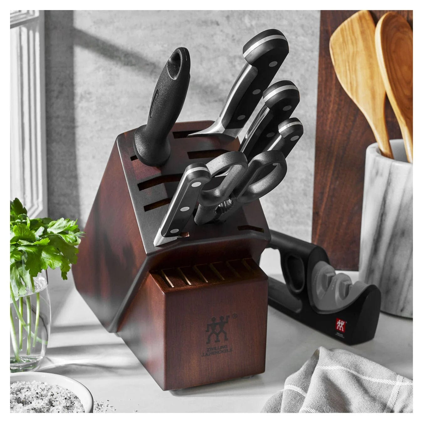 Cutlery Zwilling Pro 7-pc Knife Set With Bonus Sharpener